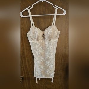 Victorias Secret Very Sexy- taupe/ibory